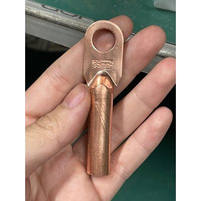 cos đồng đúc đỏ